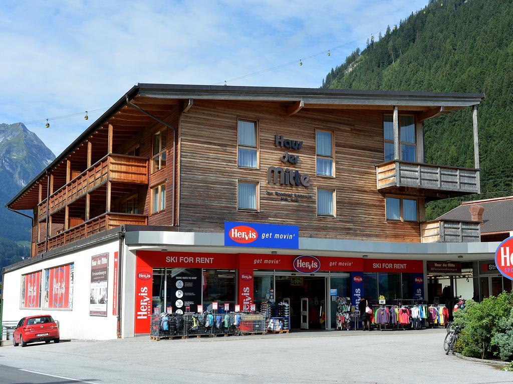 Ferienwohnungen Haus Der Mitte Mayrhofen Exterior photo